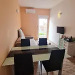Sierra * Сплит